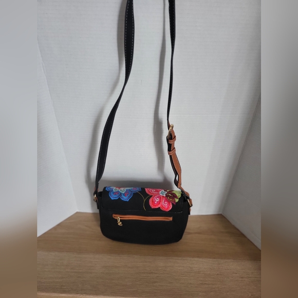 Desigual Embroidered Floral Black Crossbody Bag - Picture 3 of 16